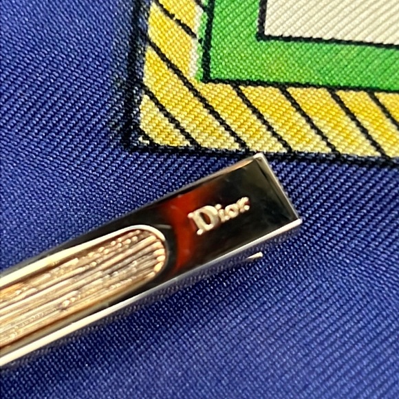 Christian Dior Tie Pin Gold Tone Logo Tie bar Neck-Tie clip Formal vintage Auth. - Picture 12 of 14